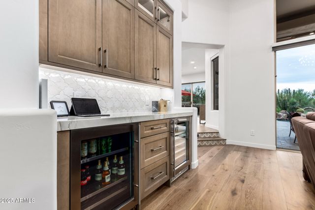 7485 E TUMBLEWEED Drive, Scottsdale, AZ 85266