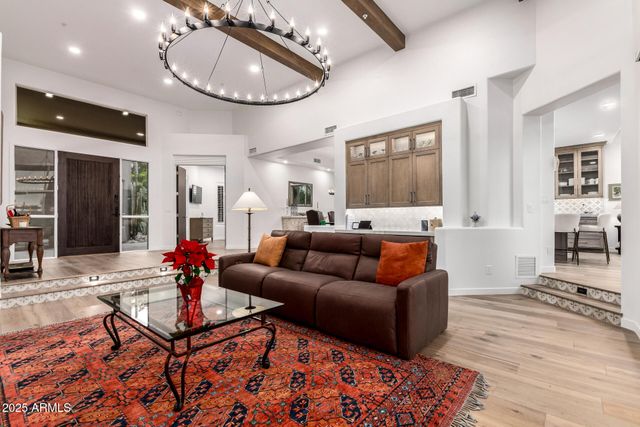 7485 E TUMBLEWEED Drive, Scottsdale, AZ 85266