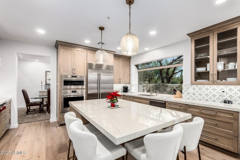 7485 E TUMBLEWEED Drive, Scottsdale, AZ 85266