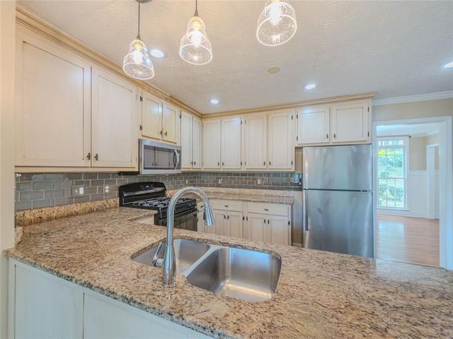 2092 Plantation Road, Lawrenceville, GA 30044