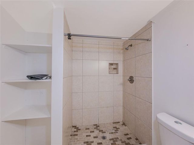 2092 Plantation Road, Lawrenceville, GA 30044
