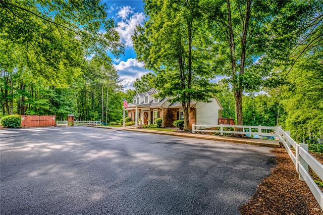 2092 Plantation Road, Lawrenceville, GA 30044