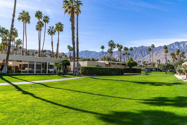 93 Westlake Circle, Palm Springs, CA 92264