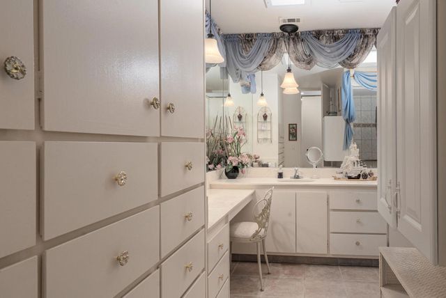 93 Westlake Circle, Palm Springs, CA 92264