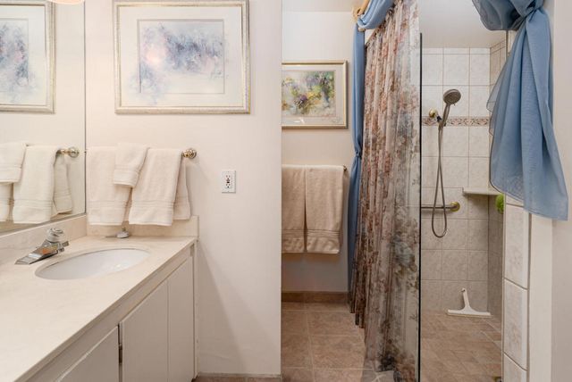 93 Westlake Circle, Palm Springs, CA 92264