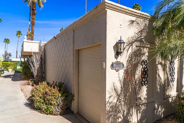 93 Westlake Circle, Palm Springs, CA 92264