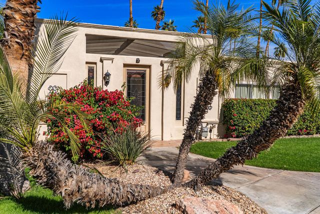 93 Westlake Circle, Palm Springs, CA 92264