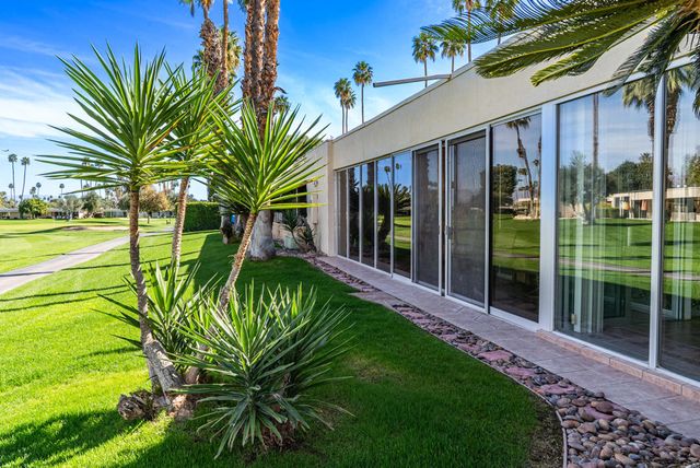93 Westlake Circle, Palm Springs, CA 92264