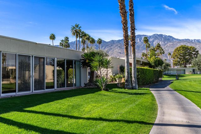 93 Westlake Circle, Palm Springs, CA 92264