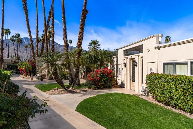 93 Westlake Circle, Palm Springs, CA 92264