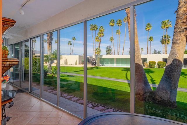 93 Westlake Circle, Palm Springs, CA 92264