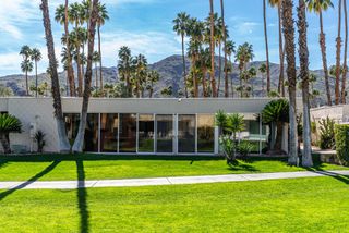 93 Westlake Circle, Palm Springs, CA 92264