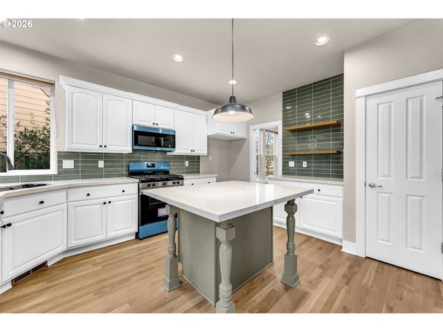 30 Sw 167TH Ave, Beaverton, OR 97006