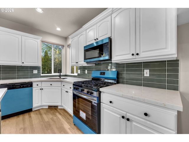 30 Sw 167TH Ave, Beaverton, OR 97006