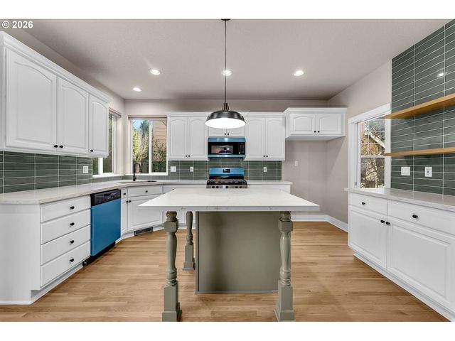 30 Sw 167TH Ave, Beaverton, OR 97006