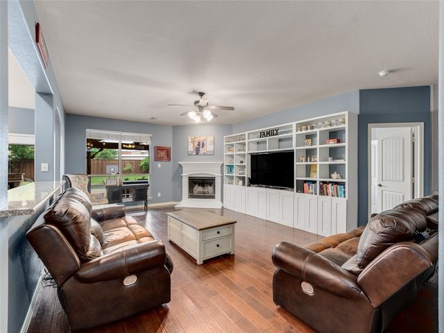 5732 Chateau Drive, Sachse, TX 75048