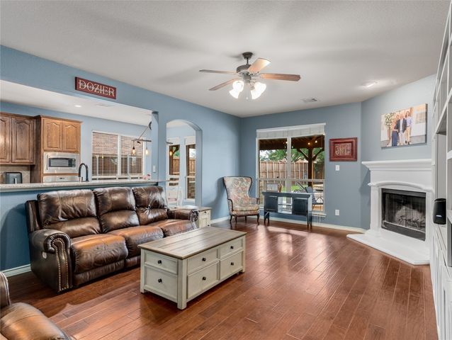 5732 Chateau Drive, Sachse, TX 75048
