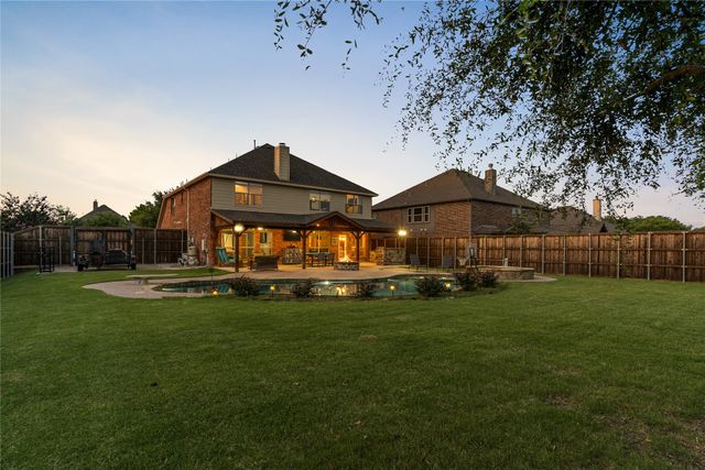 5732 Chateau Drive, Sachse, TX 75048