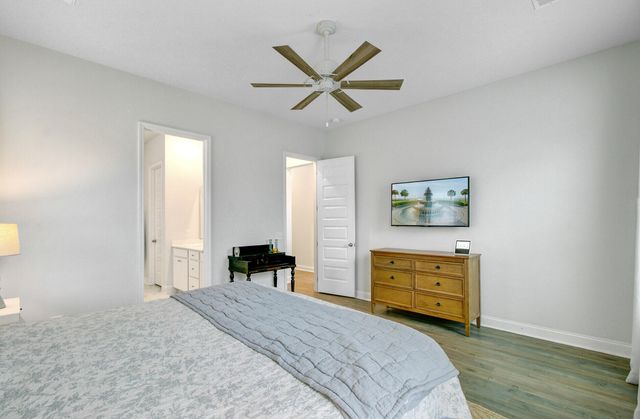 505 N Commodore Way, Summerville, SC 29483