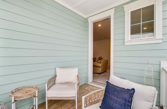 505 N Commodore Way, Summerville, SC 29483