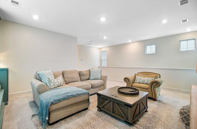 505 N Commodore Way, Summerville, SC 29483