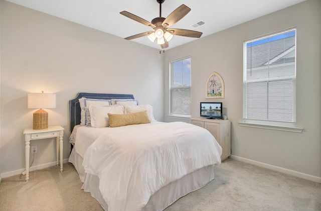 505 N Commodore Way, Summerville, SC 29483