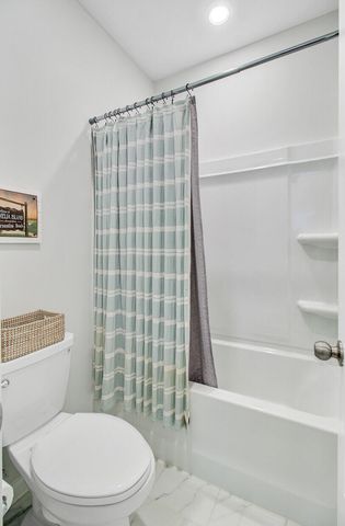 505 N Commodore Way, Summerville, SC 29483