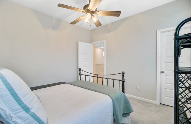 505 N Commodore Way, Summerville, SC 29483