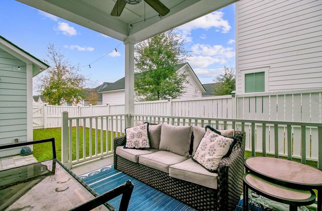 505 N Commodore Way, Summerville, SC 29483