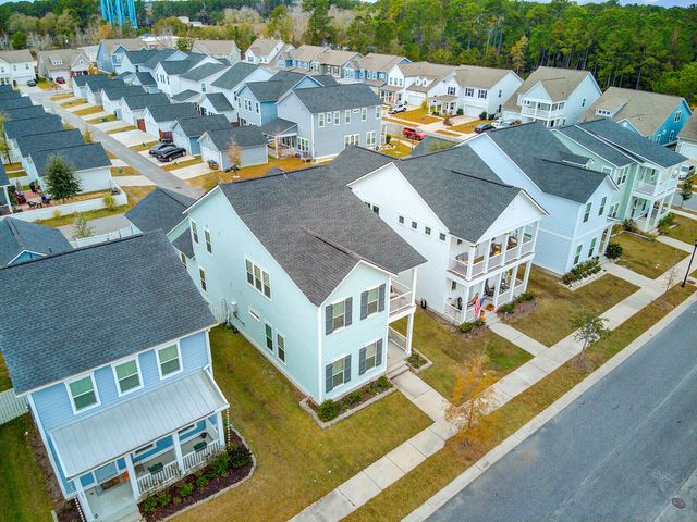 505 N Commodore Way, Summerville, SC 29483