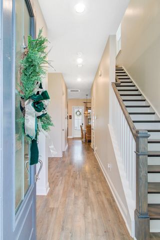 505 N Commodore Way, Summerville, SC 29483