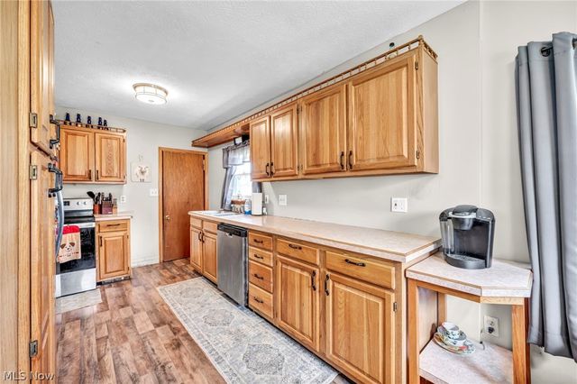 591 Long Drive, Norton, OH 44203