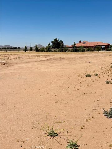 13928 Patomac Road, Apple Valley, CA 92307