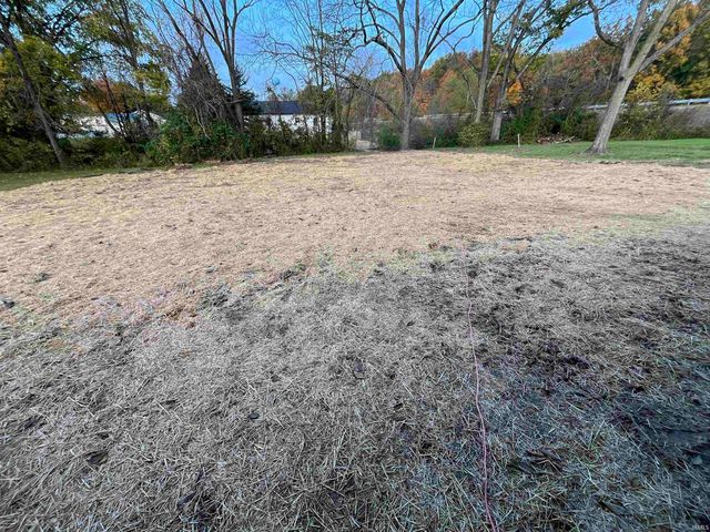 17 Sunnyside Lane, Spencer, IN 47460