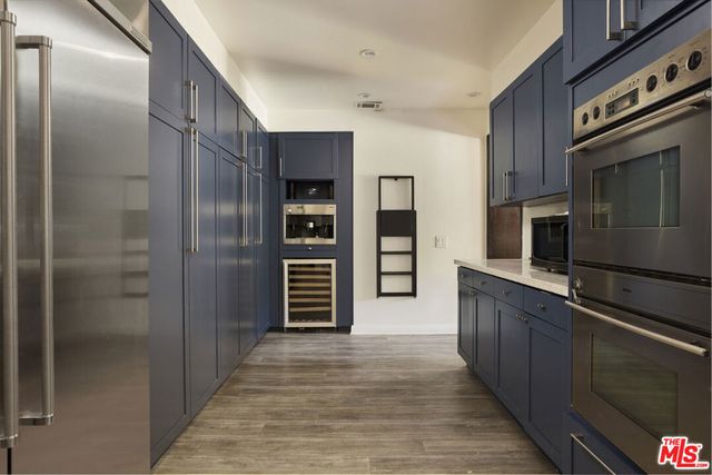 200 S Westgate Avenue, Los Angeles, CA 90049