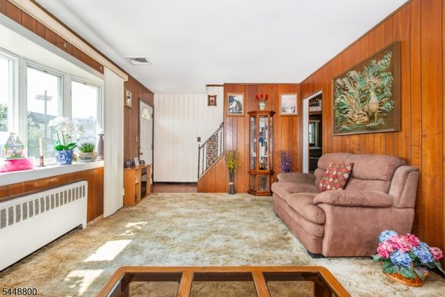 123 6Th St, Wood-ridge Boro, NJ 07075