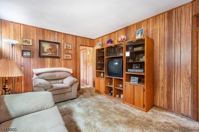 123 6Th St, Wood-ridge Boro, NJ 07075