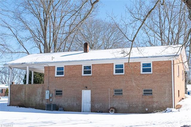 264 Airview Drive, Mount Airy, NC 27030