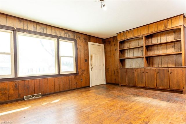 264 Airview Drive, Mount Airy, NC 27030