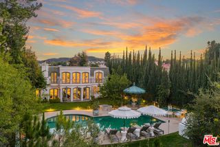 18875 Pasadero Drive, Tarzana (los Angeles), CA 91356