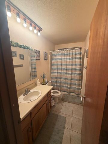 2220 North Avenue, Corcoran, CA 93212