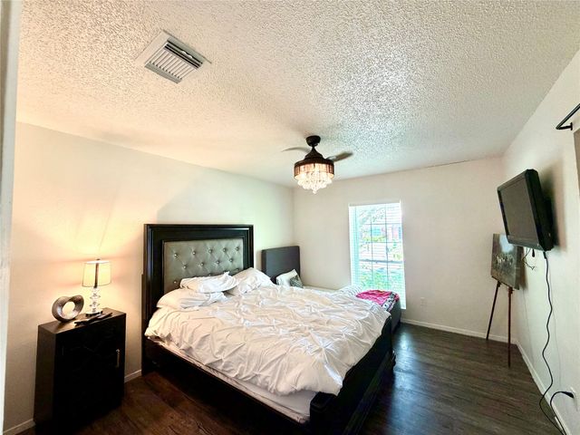 817 Colchester Drive, Mesquite, TX 75149