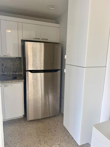 1736 SW 19th St 404, Miami, FL 33145
