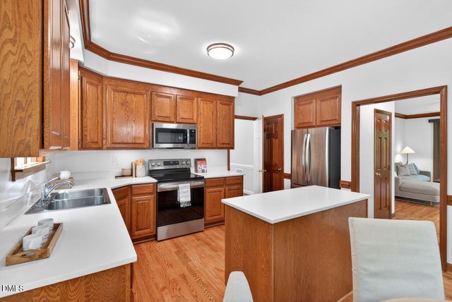 10 Altmont Court, Durham, NC 27705