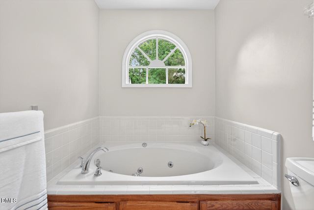 10 Altmont Court, Durham, NC 27705