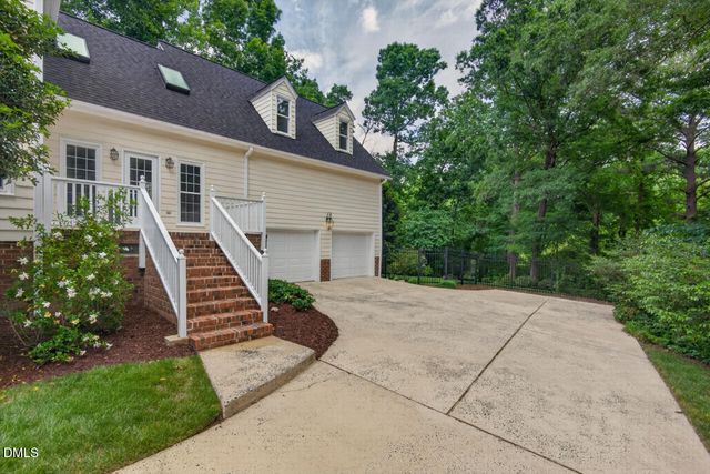 10 Altmont Court, Durham, NC 27705