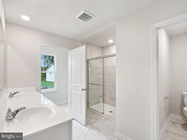 6176 DISCOVERING RIDGE DR, Ruther Glen, VA 22546