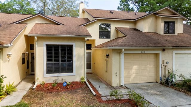 703 SWAN LANE, Altamonte Springs, FL 32701