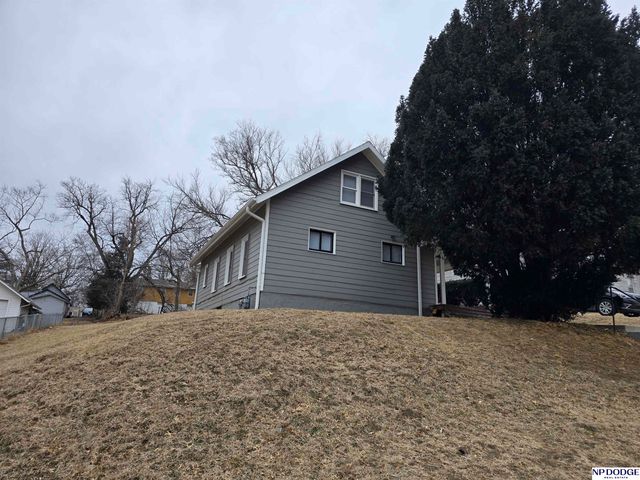 3632 Ellison Avenue, Omaha, NE 68111