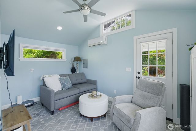 7110 Vandermark Road E, Bonney Lake, WA 98391